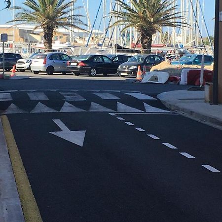 F2 Port De Canet Kültér fotó