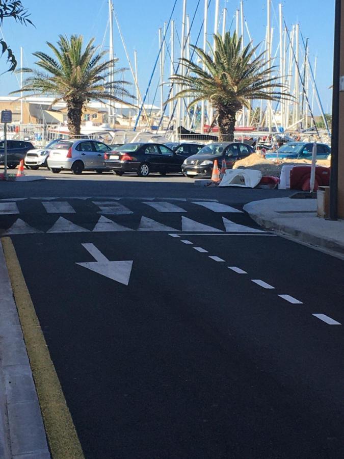 F2 Port De Canet Kültér fotó